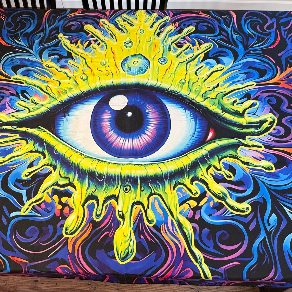 Vibrant Eye Wall Tapestry